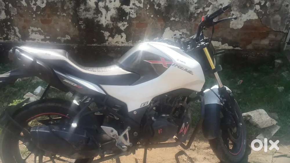 Good condition with currently serviced in service centre