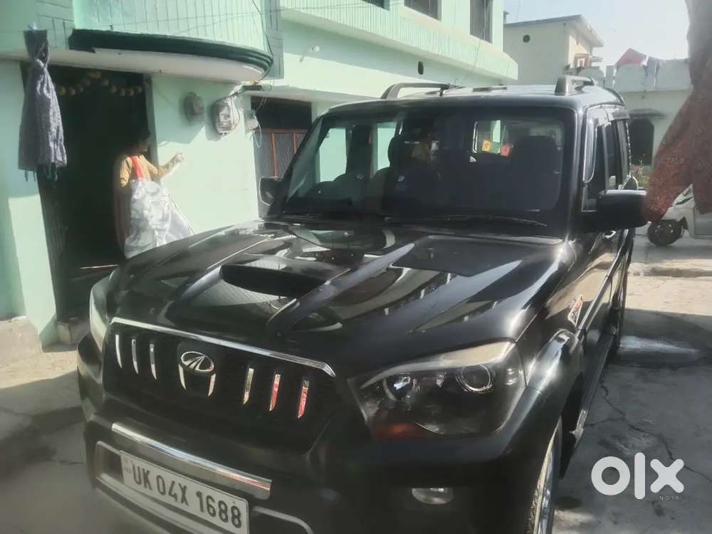 Mahindra Scorpio Classic s110 2017 scratch less condition