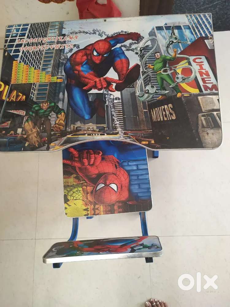 Study table for kids