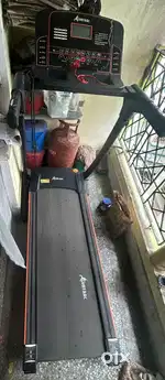 Electric treadmill