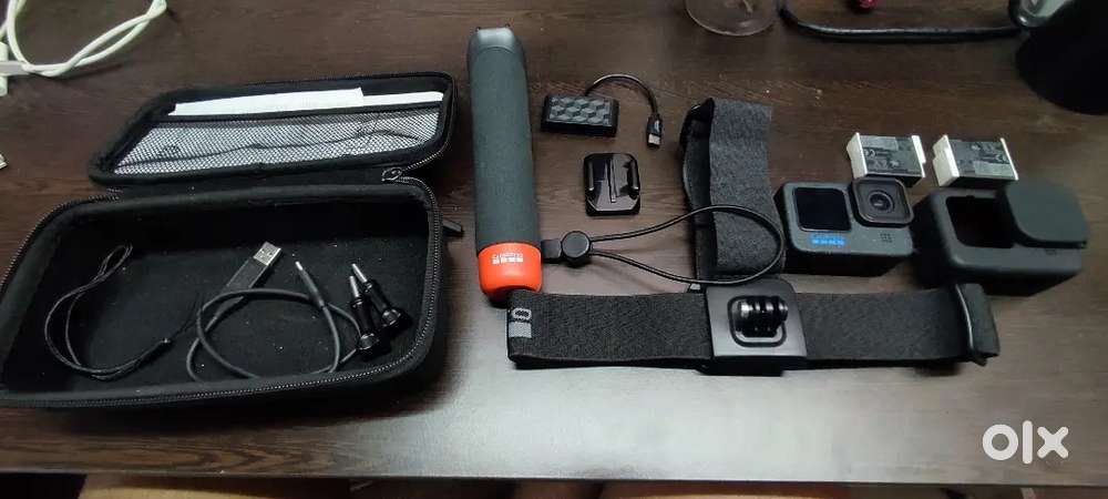 Gopro 12Black Bundle with silicon cover and tempered installed