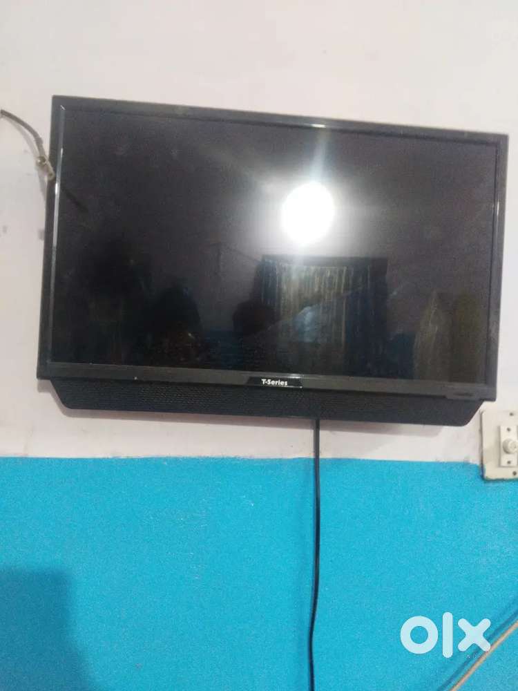 T- series l E d tv