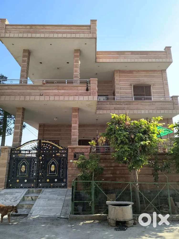 Near INDIABULLS MALL meera nagar main Pali road jhalamand