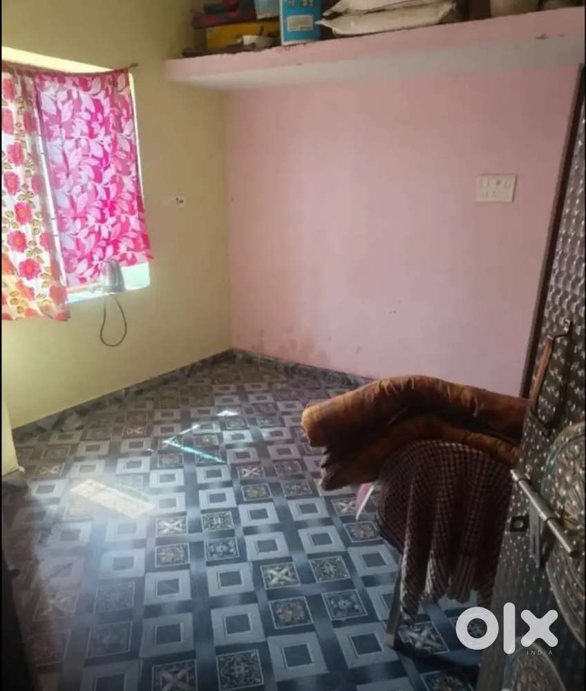 Flatmate required 2-3 people