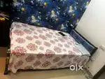Bed single with dunlop