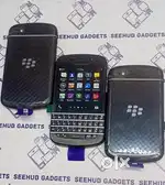 New Blackberry Q10 with all accessories and box with bill and warranty