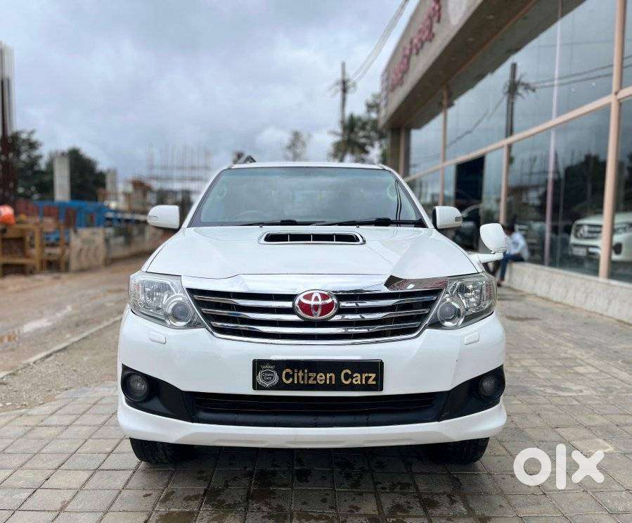 Toyota Fortuner 2011-2016 4x2 Manual, 2012, Diesel