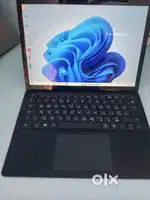 Microsoft surfacelaptop3,Touchscreen,Core i5 10th gen,8gb ram, 256ssd.