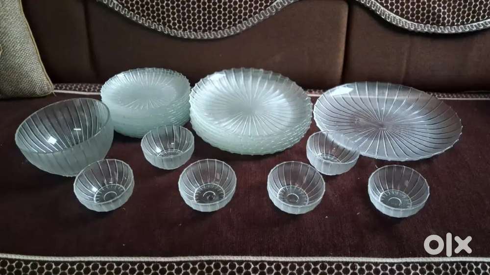 Glass dinner set.