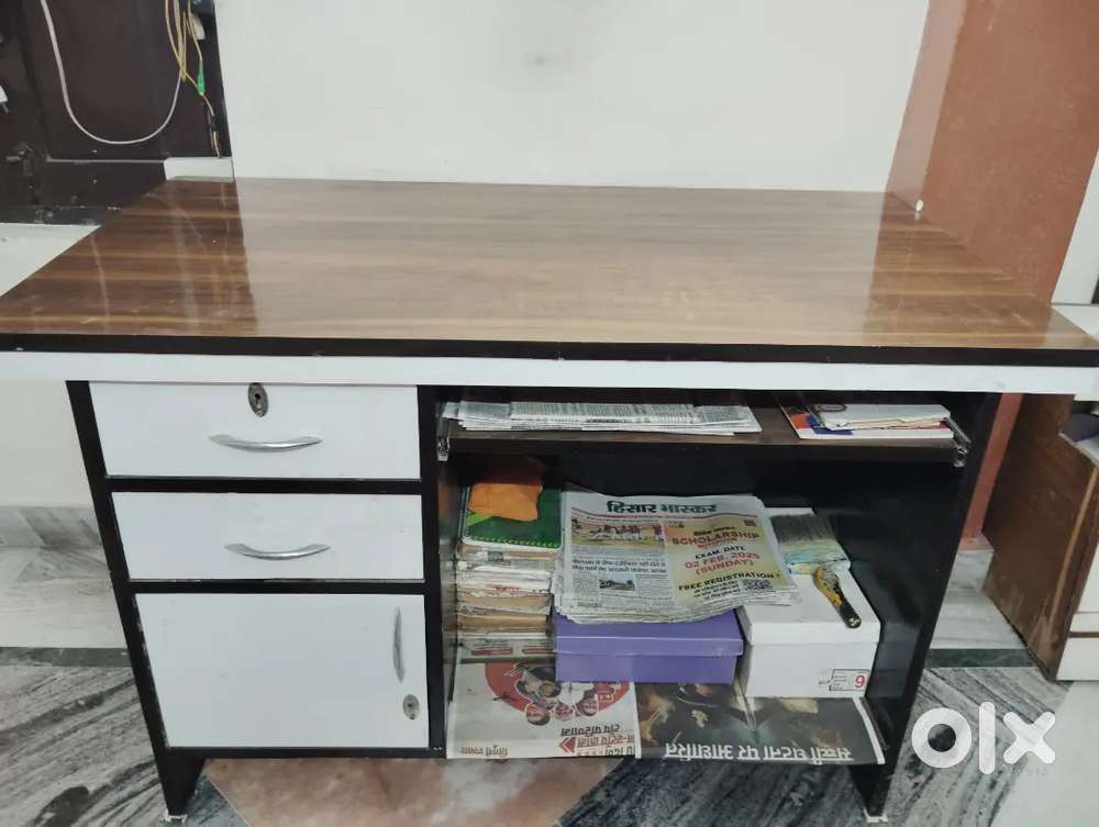 Solid Table for ur Shop/Office