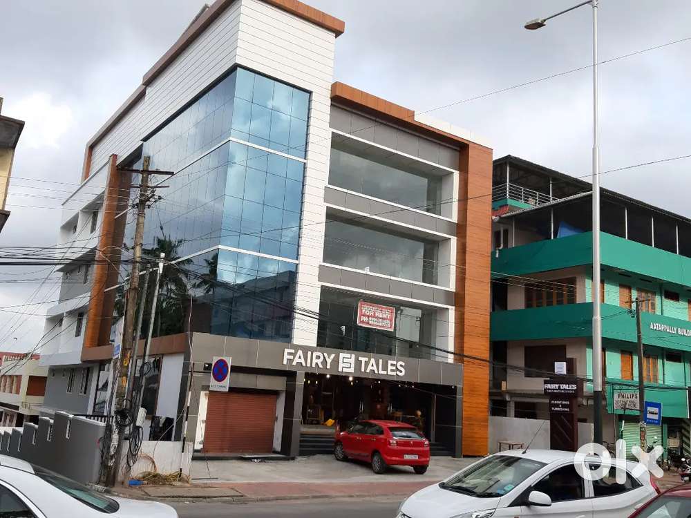 Commercial Building Space for Rent located near Decathlon- Ground Flor