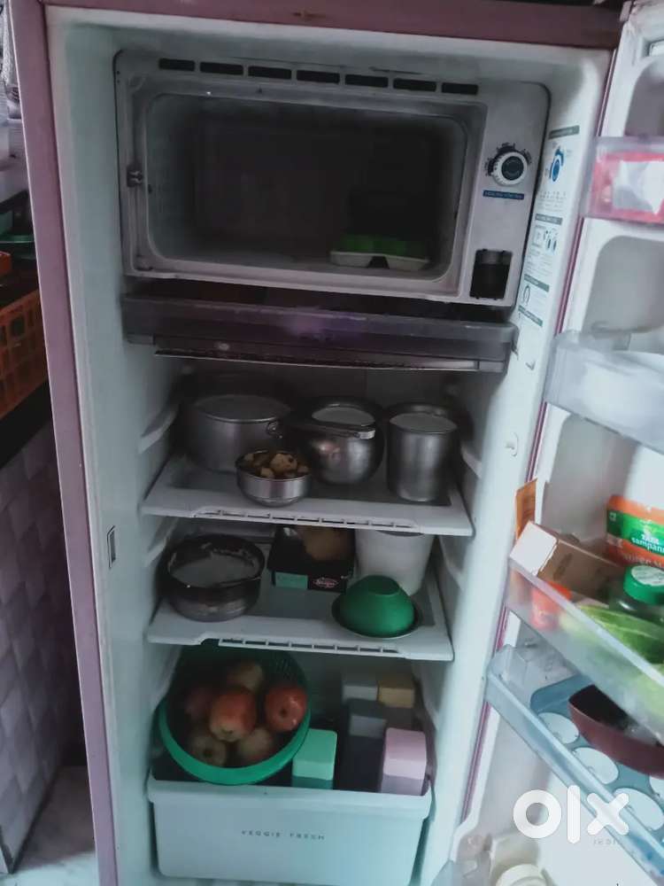Selling refrigerator