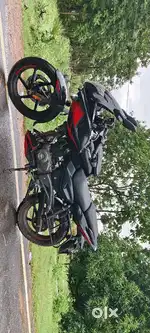 Pulsur 220f