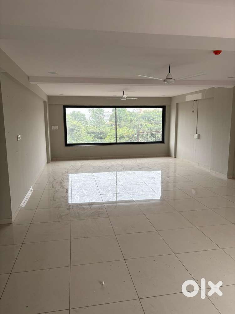 Premium & Professional Prime Office Space for Rent!