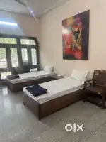 Best hostel and pg  in prayagraj (fooding and lodging)
