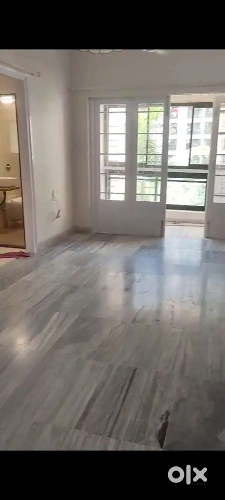 2BHK UNFURNISH FLAT FR RENT IN POWAI RAHEJA