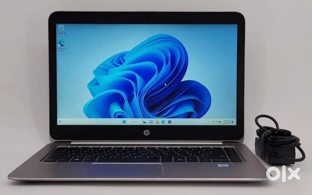 HP ELITEBOOK Folio 1040 g3 i5 6th generation