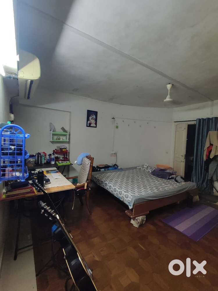Flatmate required for fully furnished flat