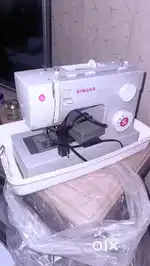 Singer 4423 Heavy Duty Zig Zag Sewing Machine