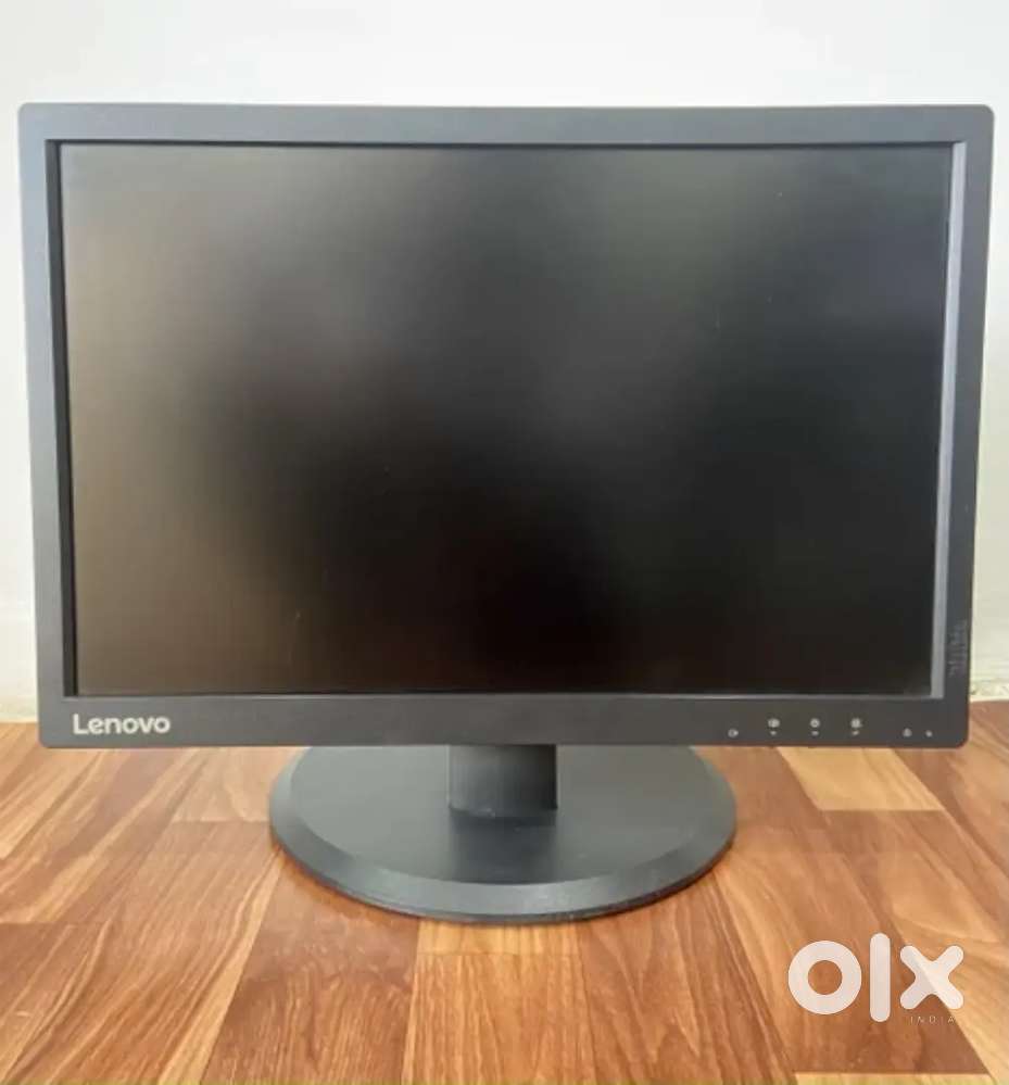 Lenovo Desktop computer with 20inch monitor. i3-8th 8GB/256SD/Wib11Pro
