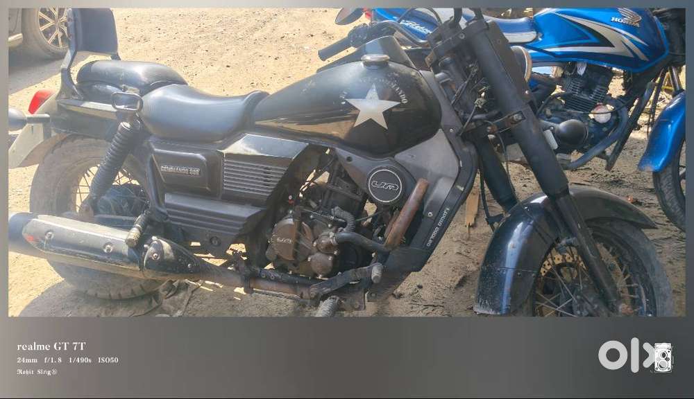 2nd owner Commando 300 CC