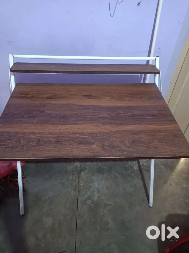 Table for Sale ( Study or can use as a Dining Table)