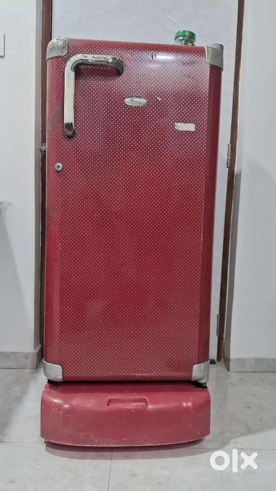 Whirlpool fridge 200 ltr