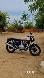 Royal Enfield interceptor 650 Baker Express White