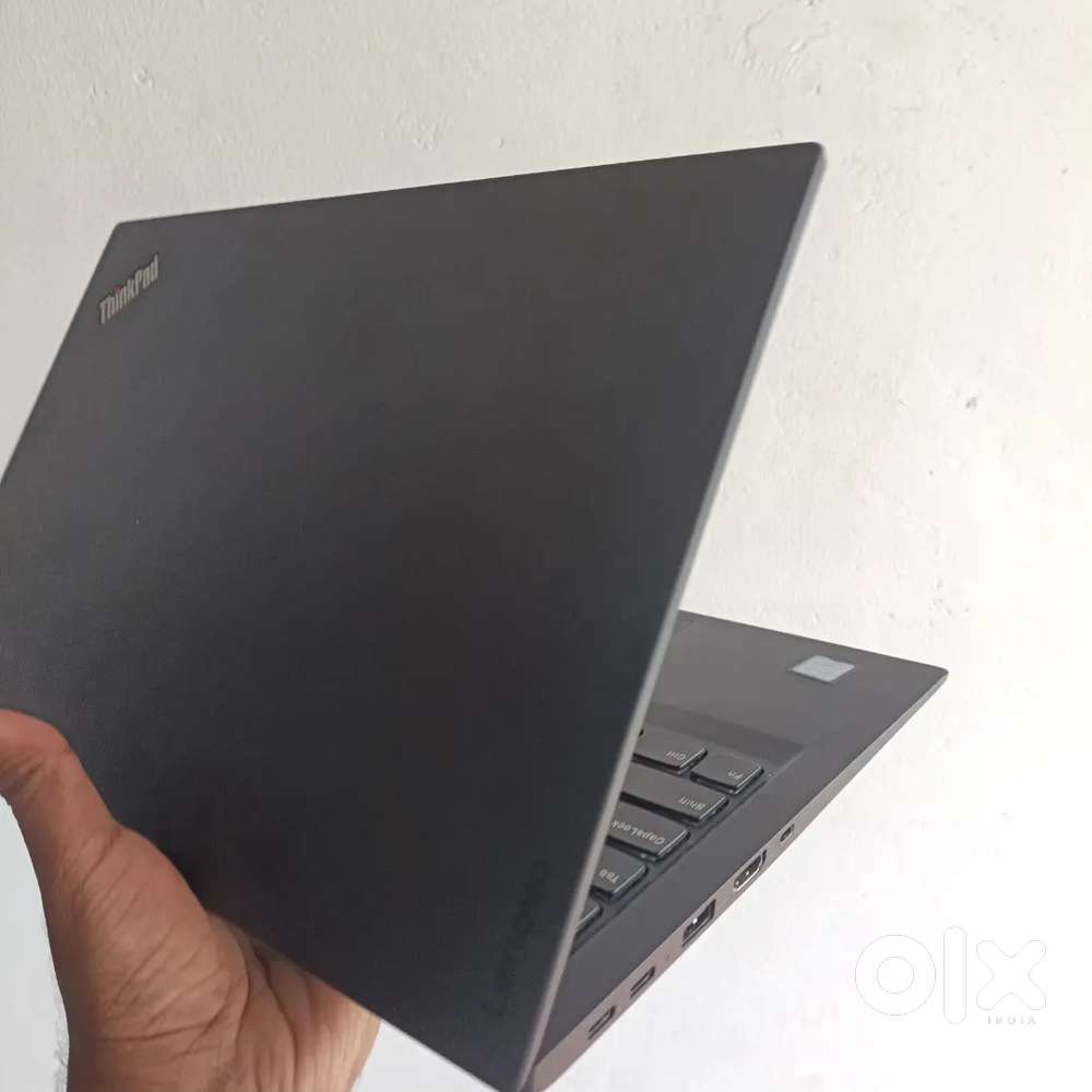 Lenovo  
Intel Core i5 7th Gen 8GB Ram 
256GB SSD Nvme 
13Screen