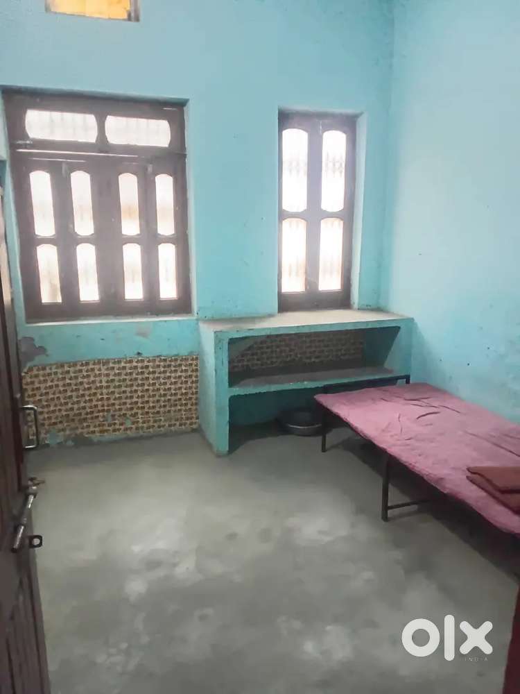 Rent Room Bachelor and students