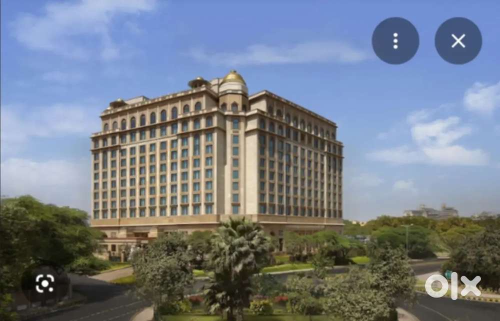 5 star hotel waitor job
