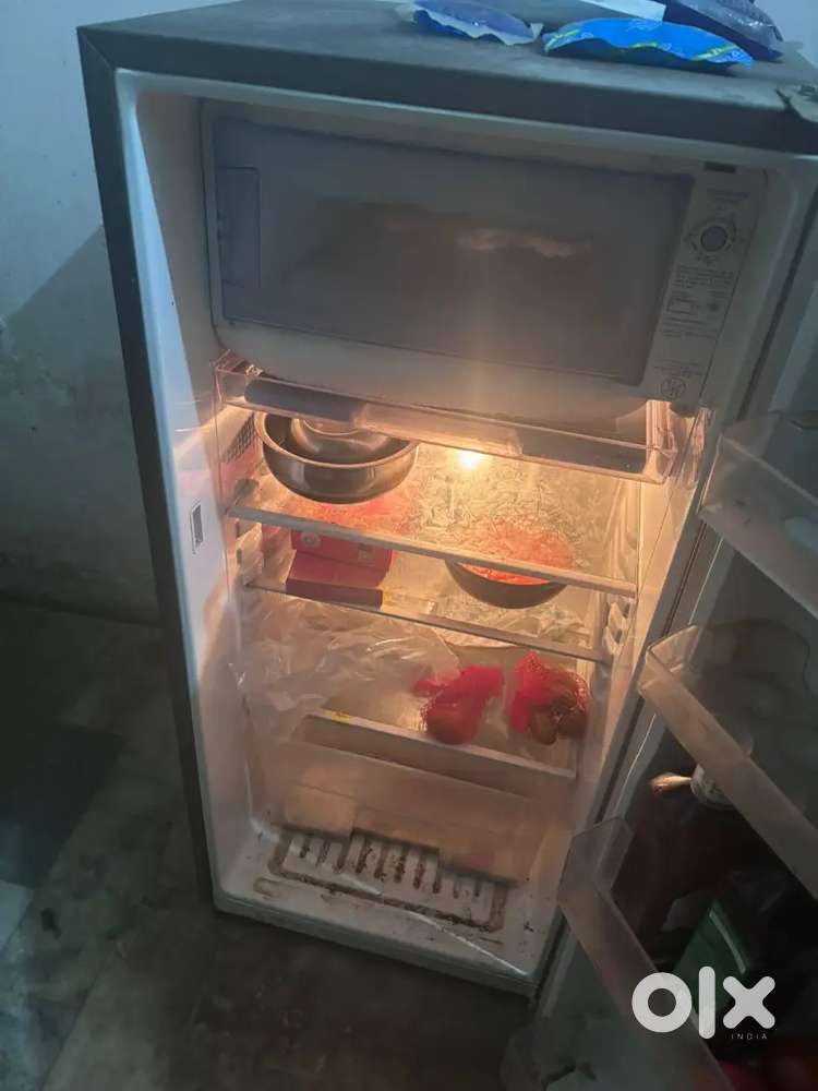 Samnung fridge of 183 litres in very good conditions