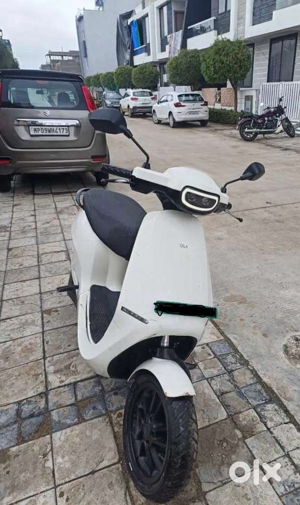 Ola s1pro white colour
