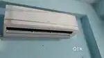 Urgent sell Hitachi 1.5 ton Inverter AC