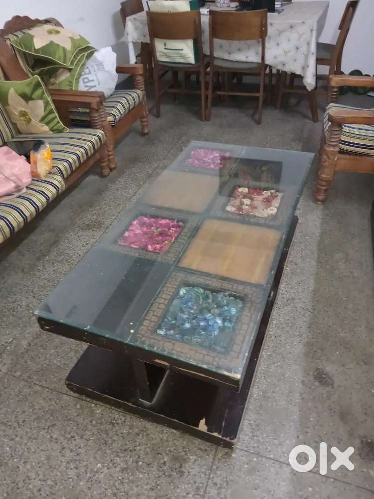 5 seater sofa with table