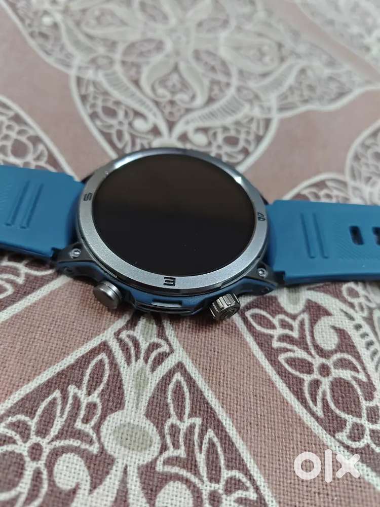 Noise endeavour rugged design and 1.46 amoled display