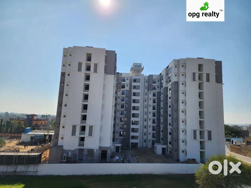 सीकर में पिपराली रोड़ पर फ्लैट खरीदे