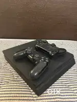 Playstation 4 SLIM (1 TB storage) +2 controller+ 6 games