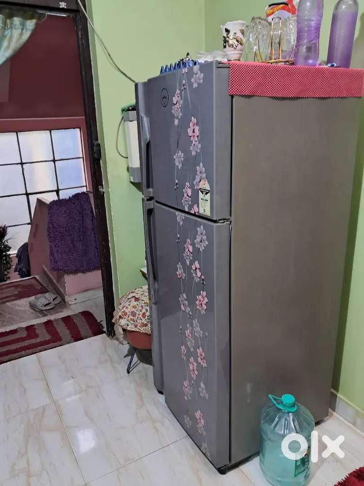 Godreg refrigerator  for sale
