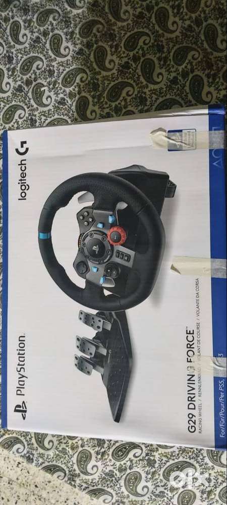 Logitech G29 Driving Force Racing Wheel one month old