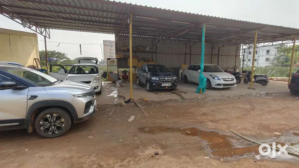 Staff required for multi branded car workshop