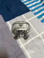 Beats Studio Buds + (Transparent)