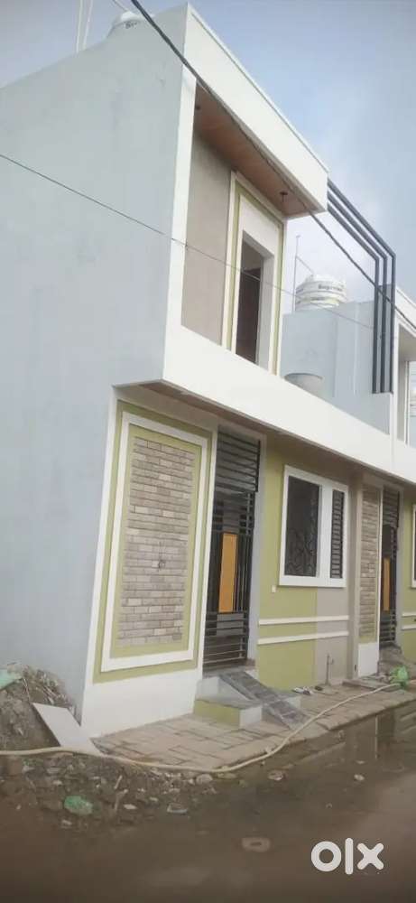 बहुत सुन्दर लोकेशन पर हैं