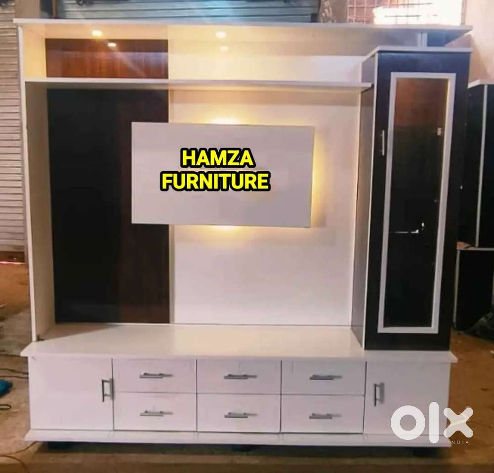 Hamza Furniture New designer luxury look particle wood TV unit 6by6