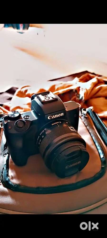 CANON M50 MARK 2
