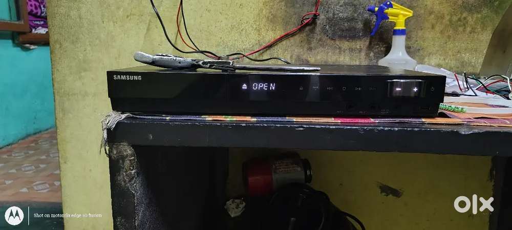 Samsung Blu-ray dvd player HDMI connection good condition