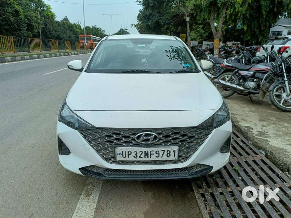 Hyundai Verna 1.5 SX VTVT, 2022, Petrol
