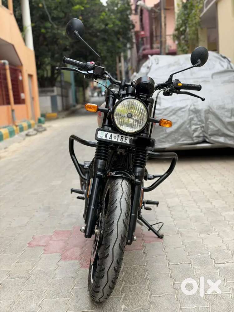 ROYAL ENFIELD HUNTER 350