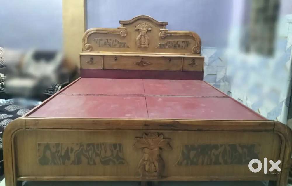King size bed