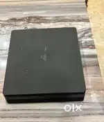 PLAYSTATION 4 slim 1Tb